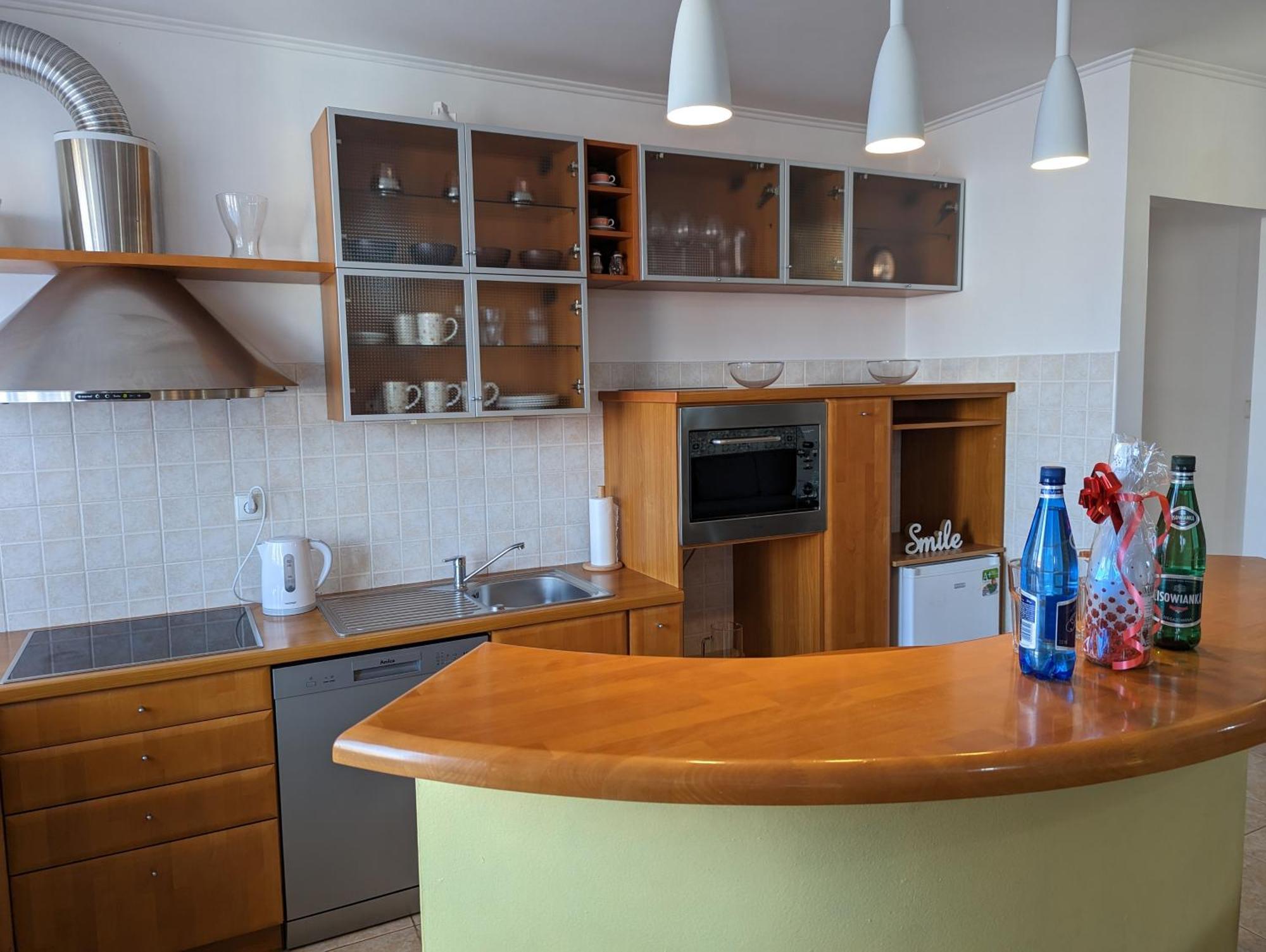 3-Bedroom Apt In Town Square Вроцлав Екстериор снимка