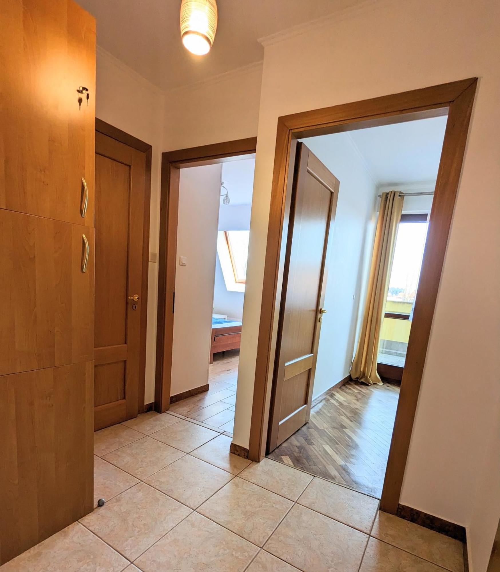 3-Bedroom Apt In Town Square Вроцлав Екстериор снимка