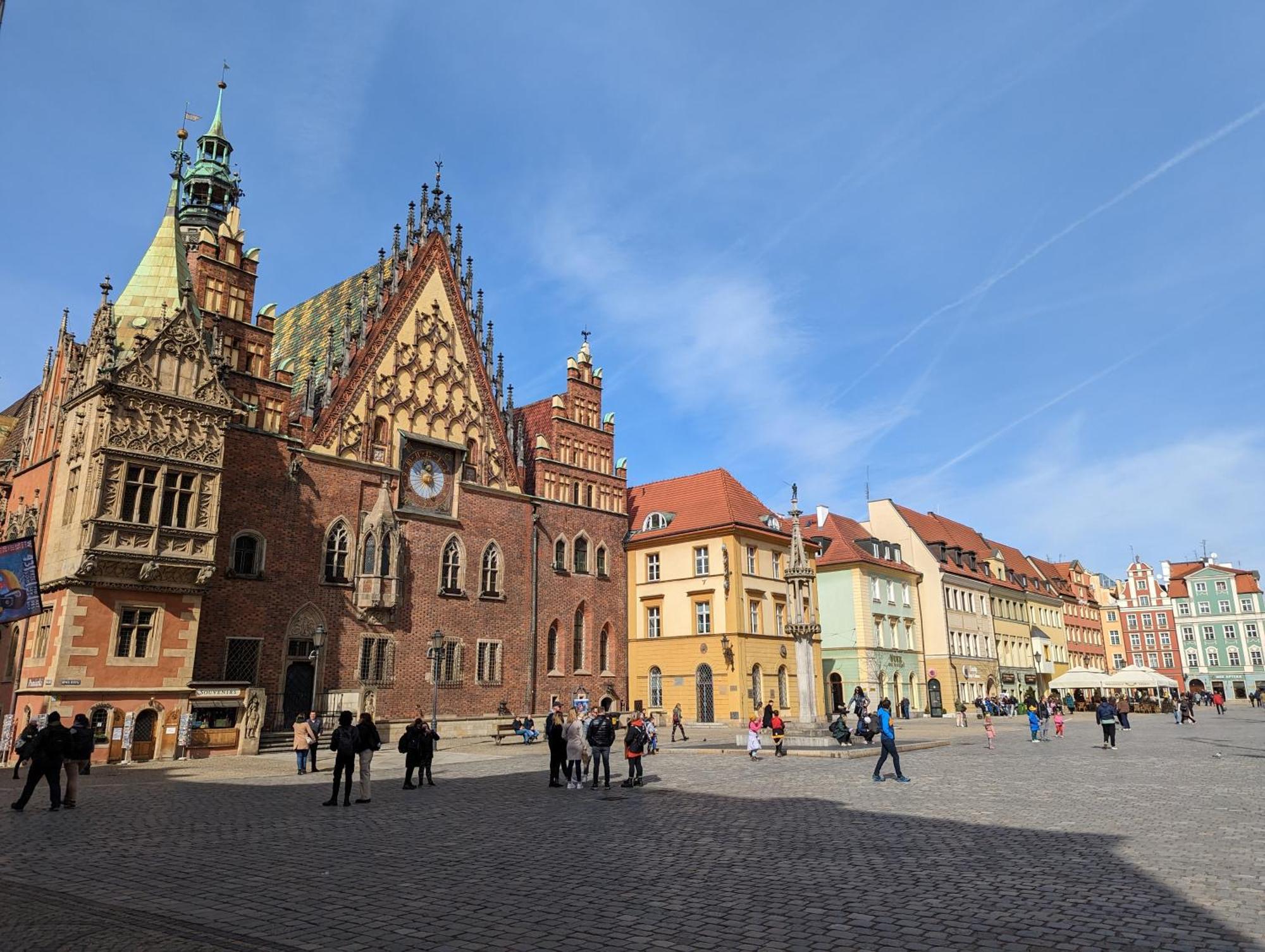 3-Bedroom Apt In Town Square Вроцлав Екстериор снимка